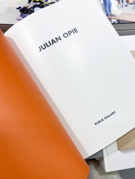 JULIAN OPIE ニュースペーパー　サイン入り JULIAN OPIE ニュースペーパー サイン入り Julian Opie
