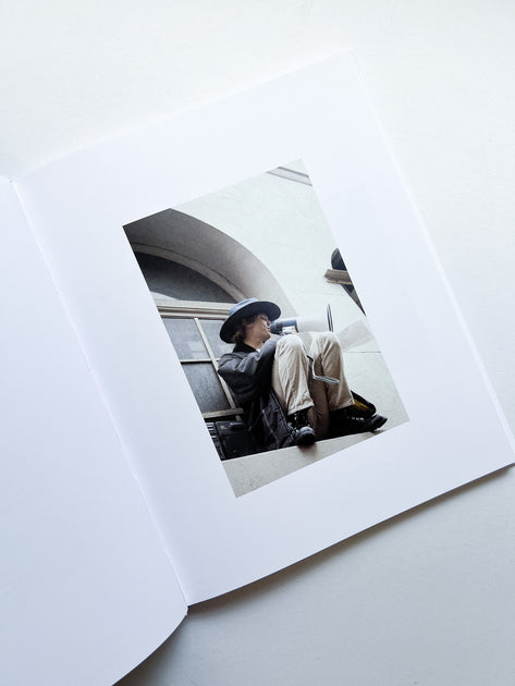 Pre-order: X-GIRL SHOW / Angela Hill - 本 屋 青 旗 Ao-Hata