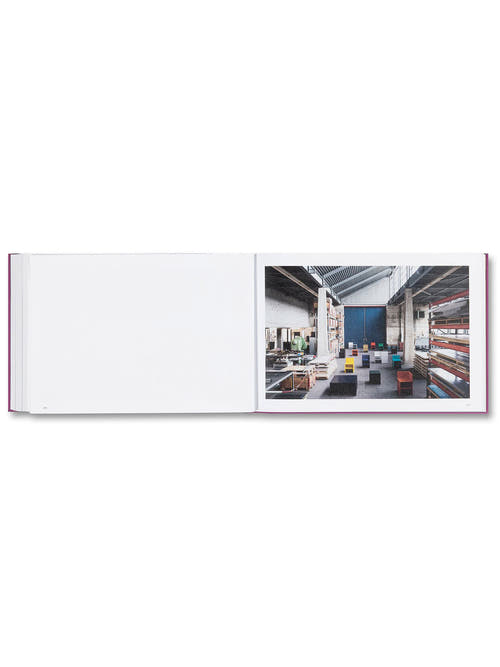 Donald Judd Furniture / Donald Judd