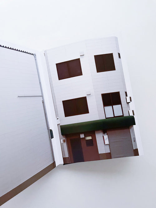 Black Label / Thomas Demand