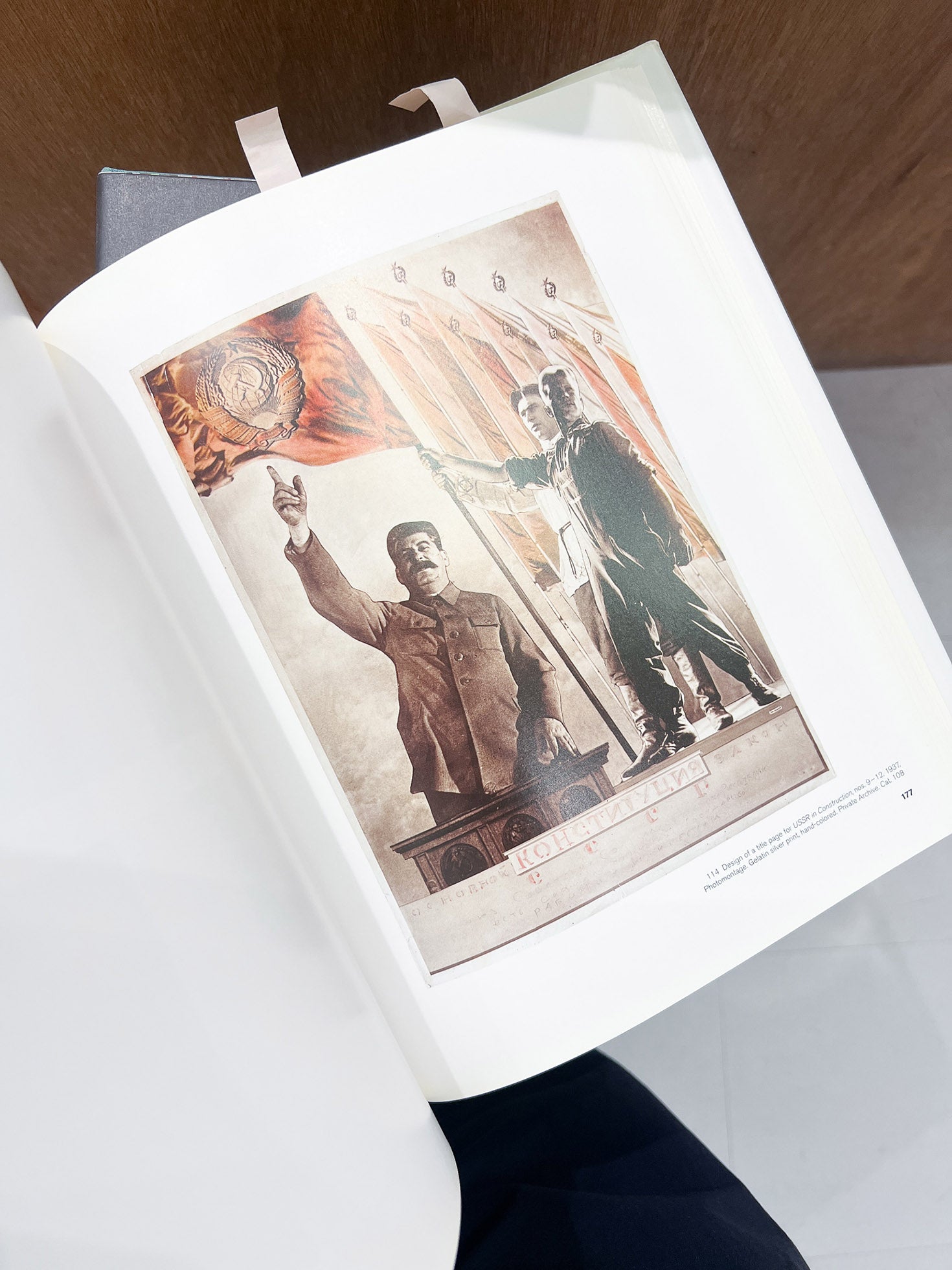 Beyond the abstract cabinet / El Lissitzky