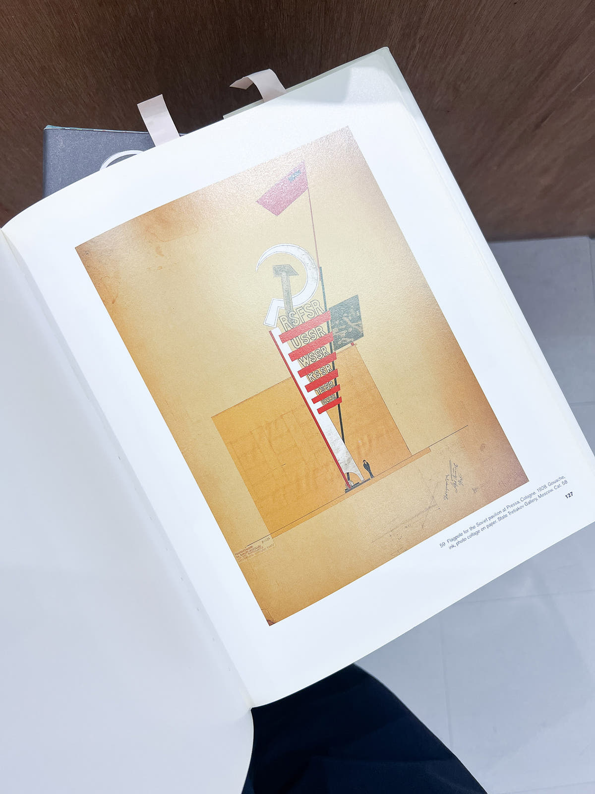 Beyond the abstract cabinet / El Lissitzky