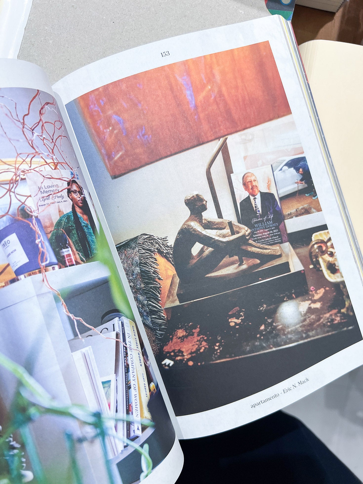 APARTAMENTO ISSUE #33 spring/summer 2024 - 本屋青旗 Ao-Hata Bookstore