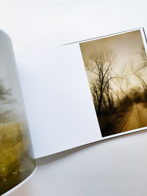 THE END SENDS ADVANCE WARNING / Todd Hido