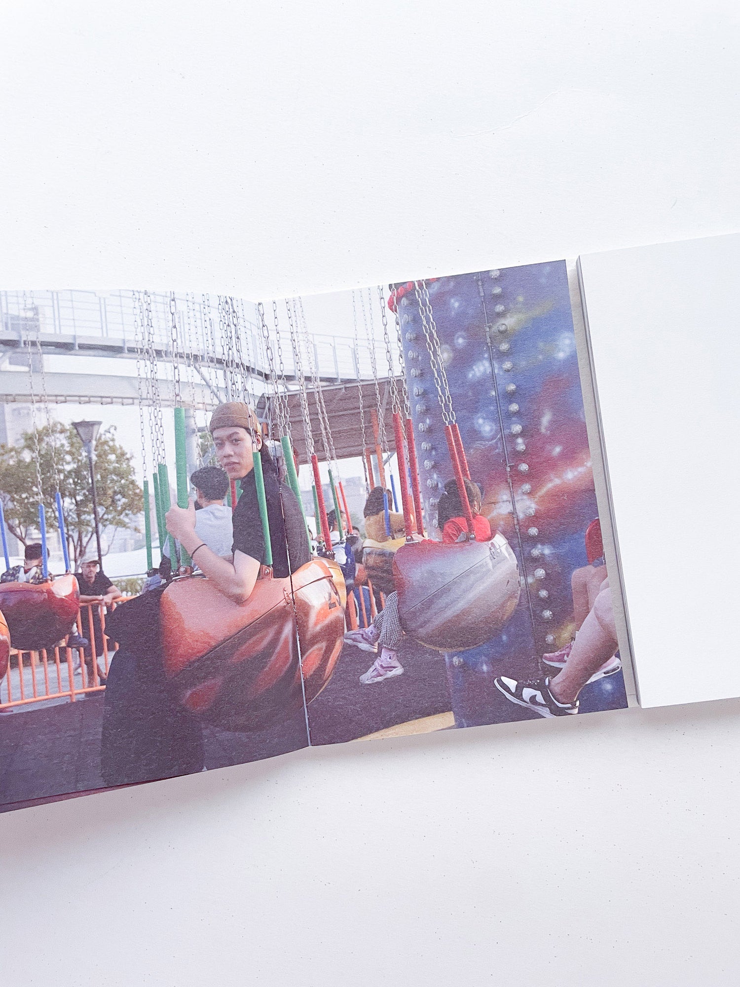 本是同根生 Born from the Same Root / 蔡定邦 Tsai Ting Bang [SIGNED]