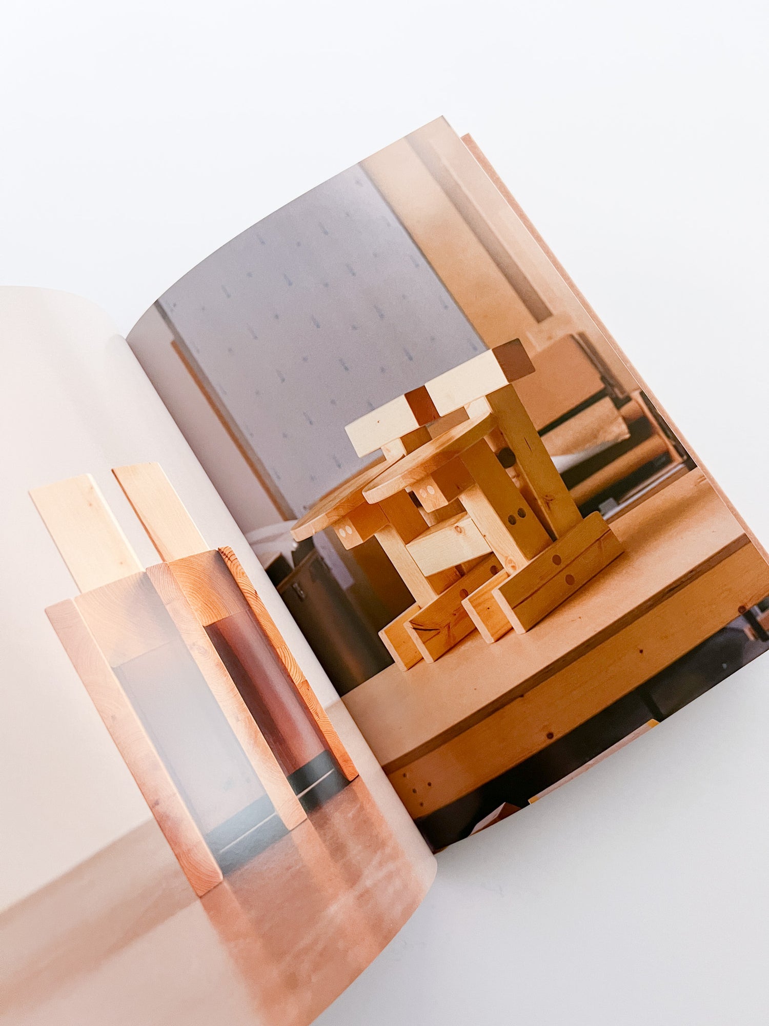 INDERGARTEN / Yellow Nose Studio