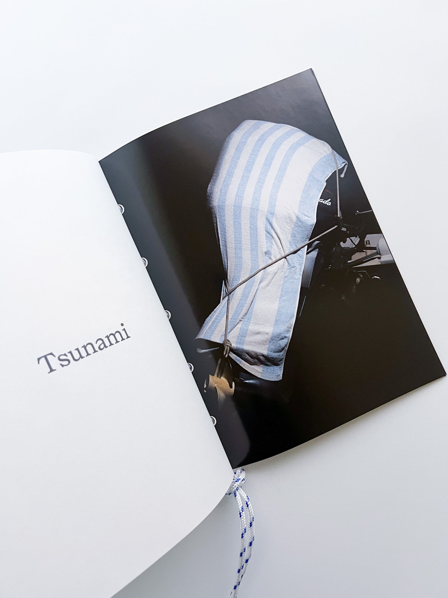 Motors / Louis De Belle