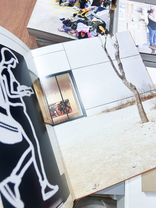 Kukje Gallery / Julian Opie