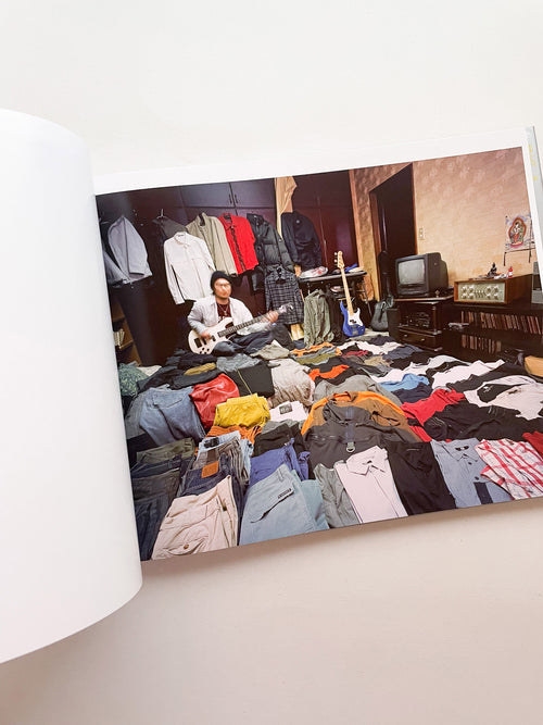 HAPPY VICTIMS / Kyoichi Tsuzuki [SIGNED]