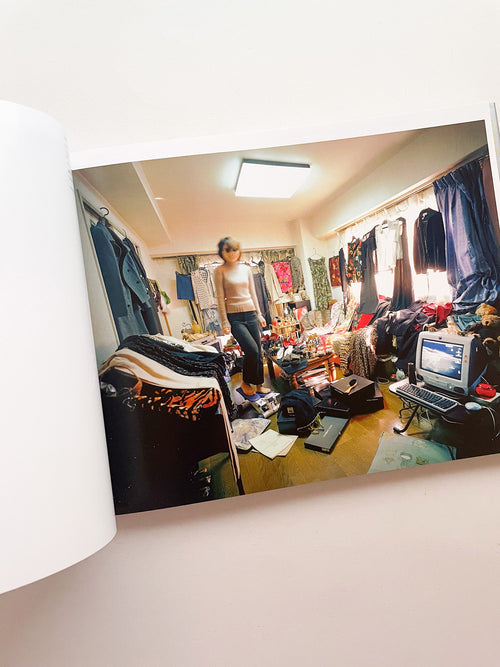 HAPPY VICTIMS / Kyoichi Tsuzuki [SIGNED]