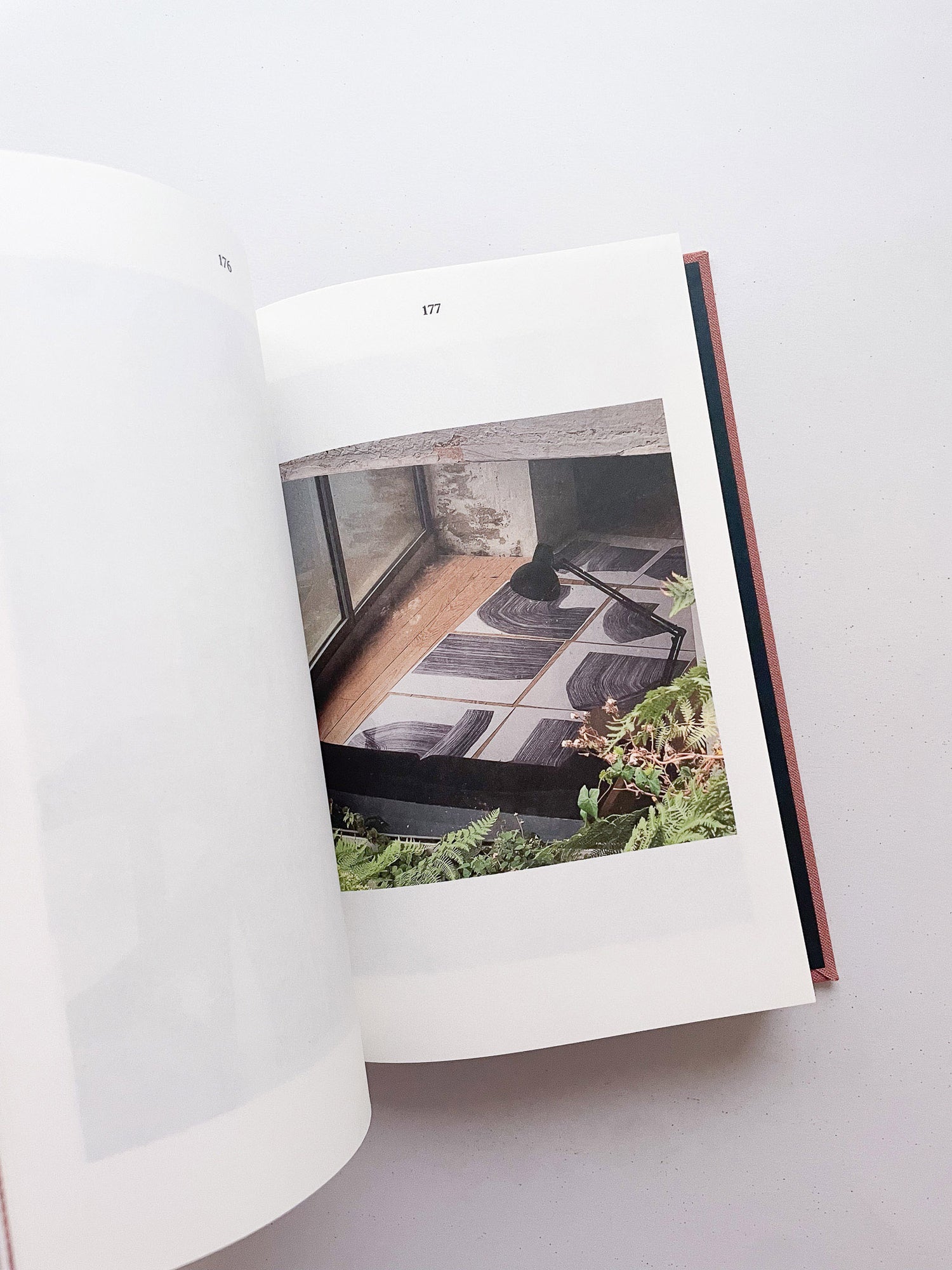 MUT 7 - THE SOUND OF MY LEFT HAND / Ronan Bouroullec