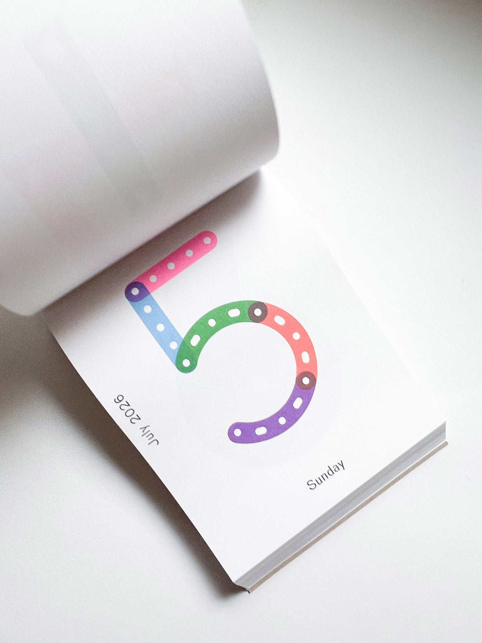 Calendar 2026 / Every day is a new day / Karel Martens - 本屋青旗
