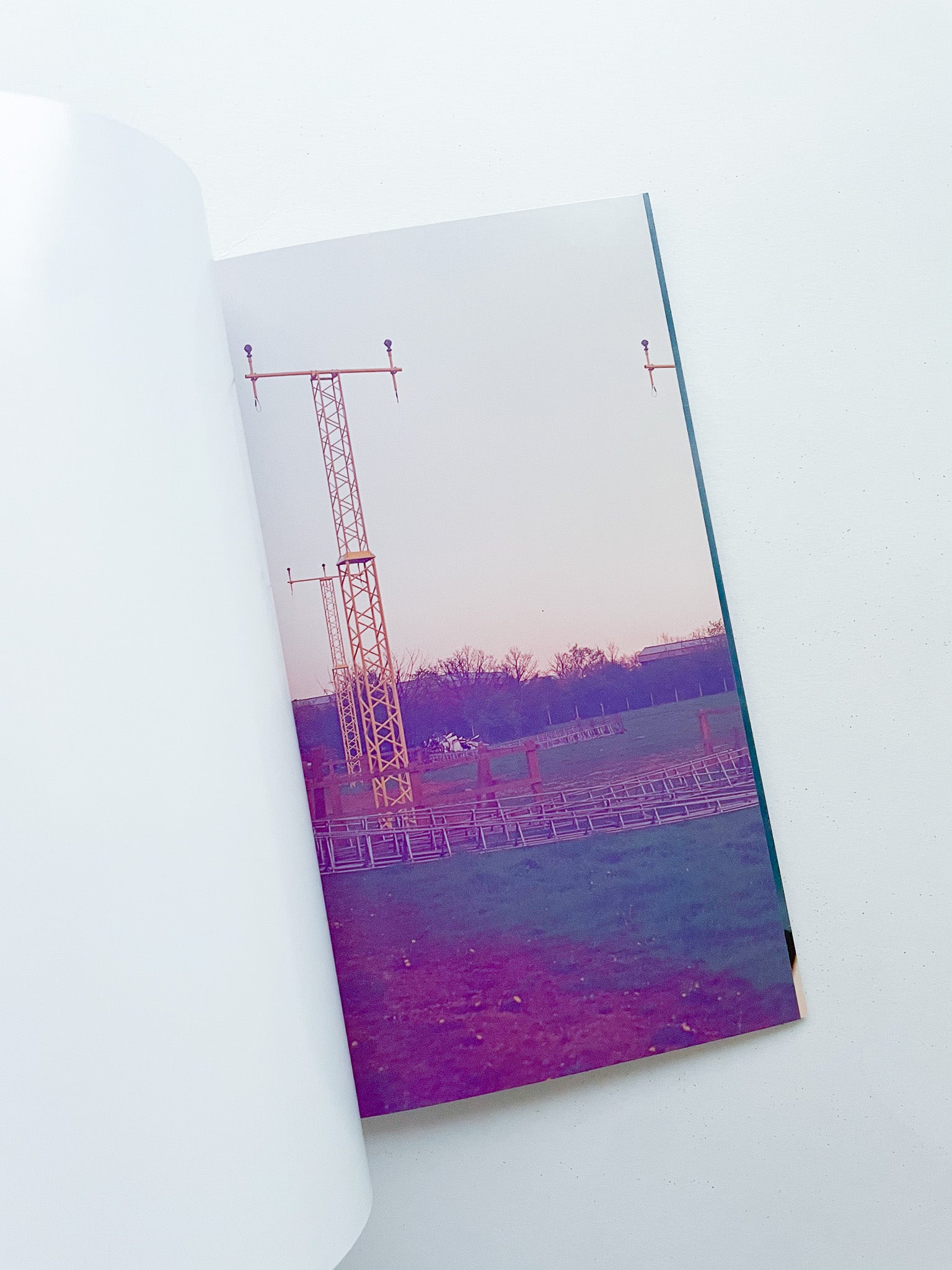 CONCORDE / Wolfgang Tillmans - 本屋青旗 Ao-Hata Bookstore