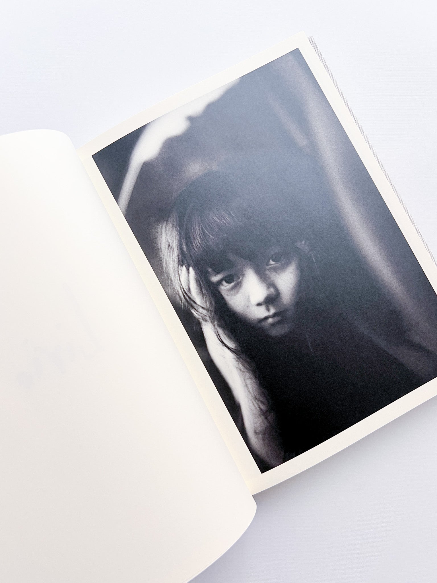 Lirio / Sakiko Nomura [SIGNED] - 本屋青旗 Ao-Hata Bookstore