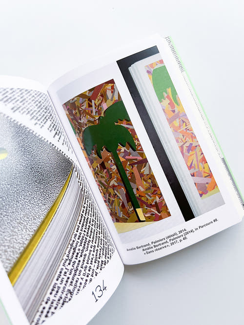 16 MILLIONS DE SIGNES – FROM AND ABOUT BOOKS / Alexandra Midal, Thierry Chancogne