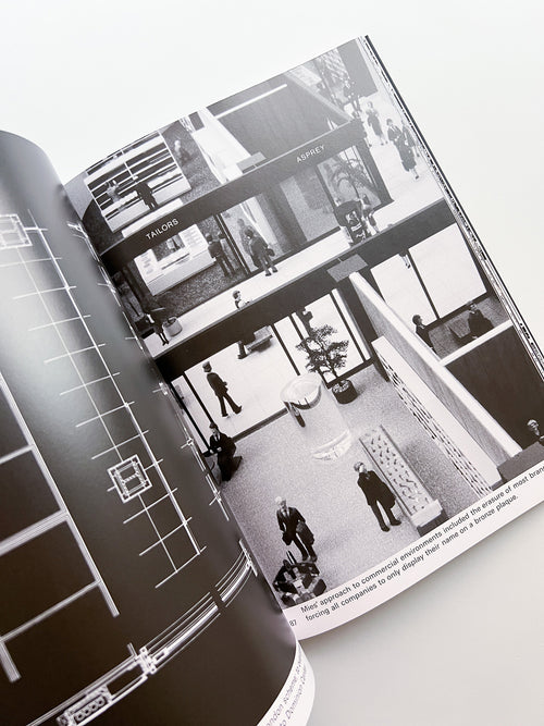 MIES IN LONDON / Mies van der Rohe [SOFTCOVER]