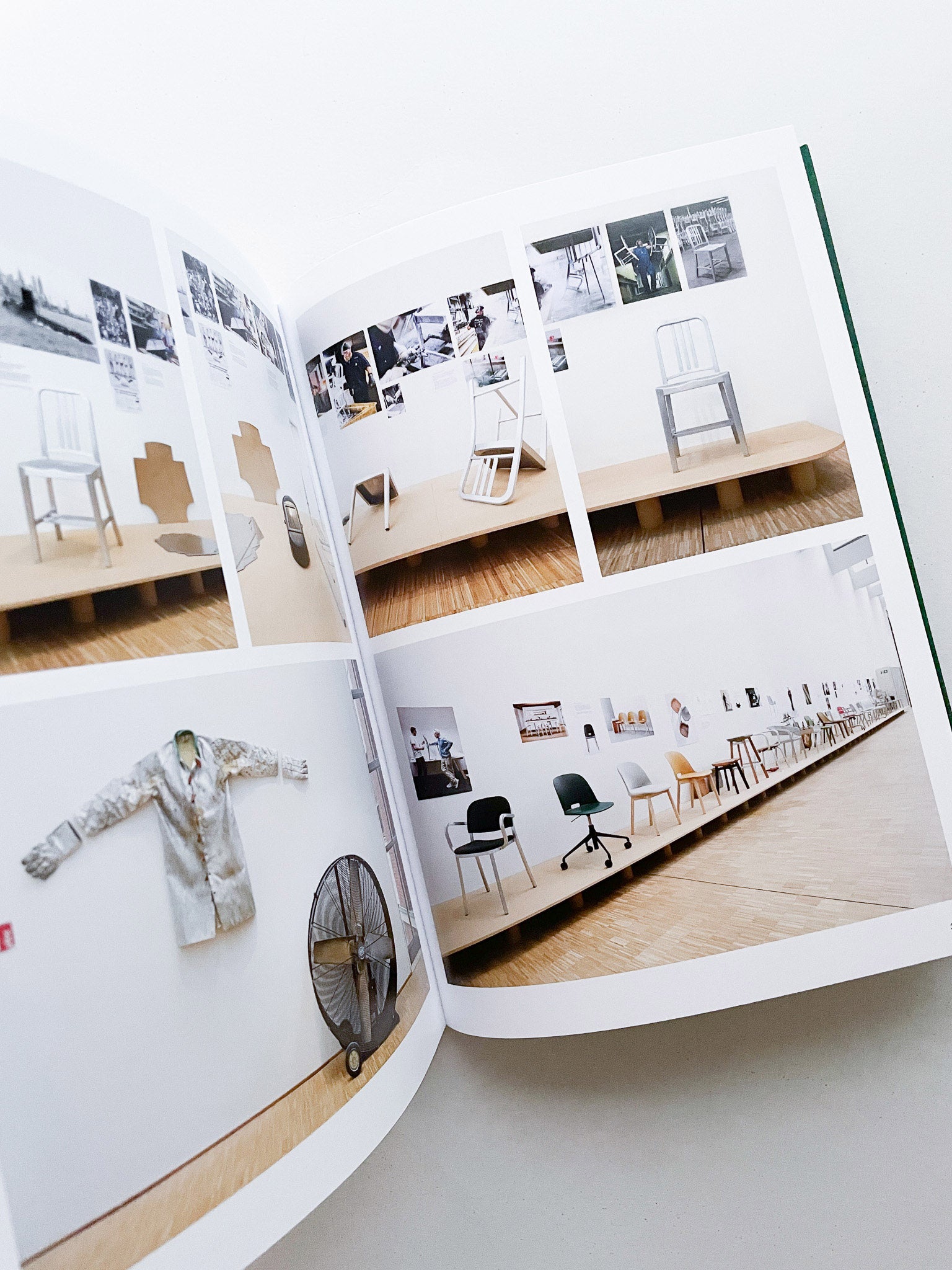 A BOOK OF THINGS / Jasper Morrison - 本 屋 青 旗 Ao-Hata Bookstore
