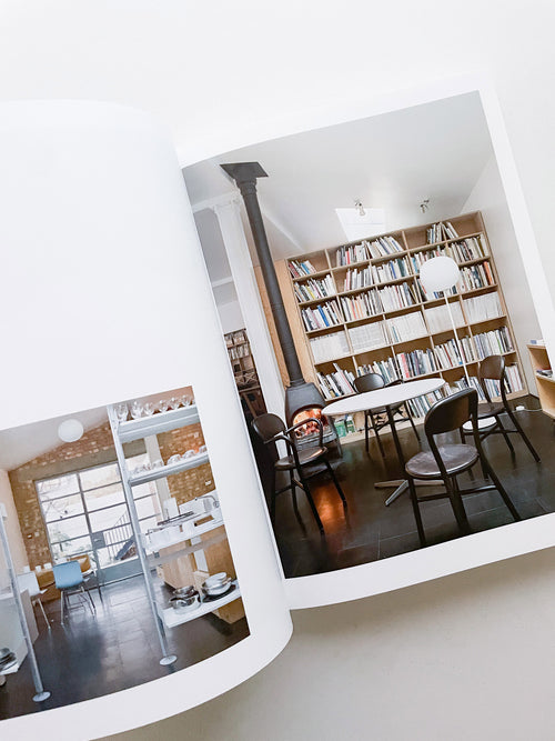 A BOOK OF THINGS / Jasper Morrison