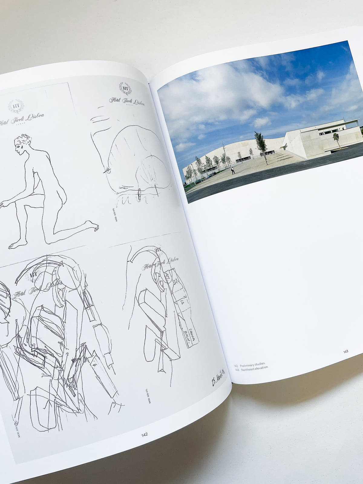 Before / After / Álvaro Siza