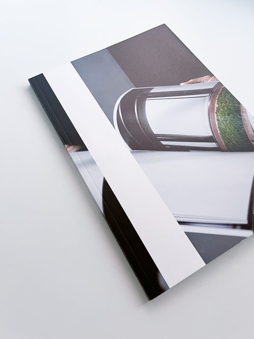 Egg Chain Drips / Daisuke Kano