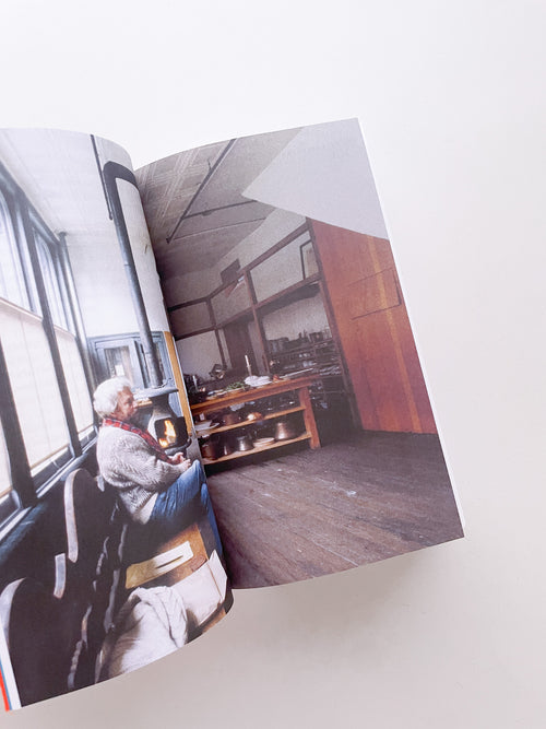 DONALD JUDD WRITINGS / Donald Judd