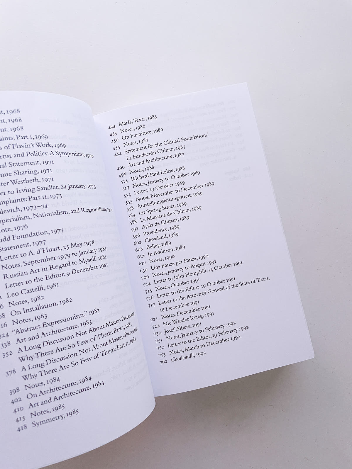 DONALD JUDD WRITINGS / Donald Judd