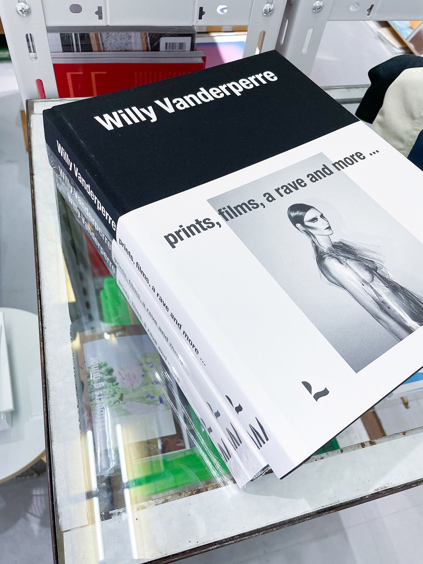 WILLY VANDERPERRE: PRINTS, FILMS, A RAVE AND MORE / Willy
