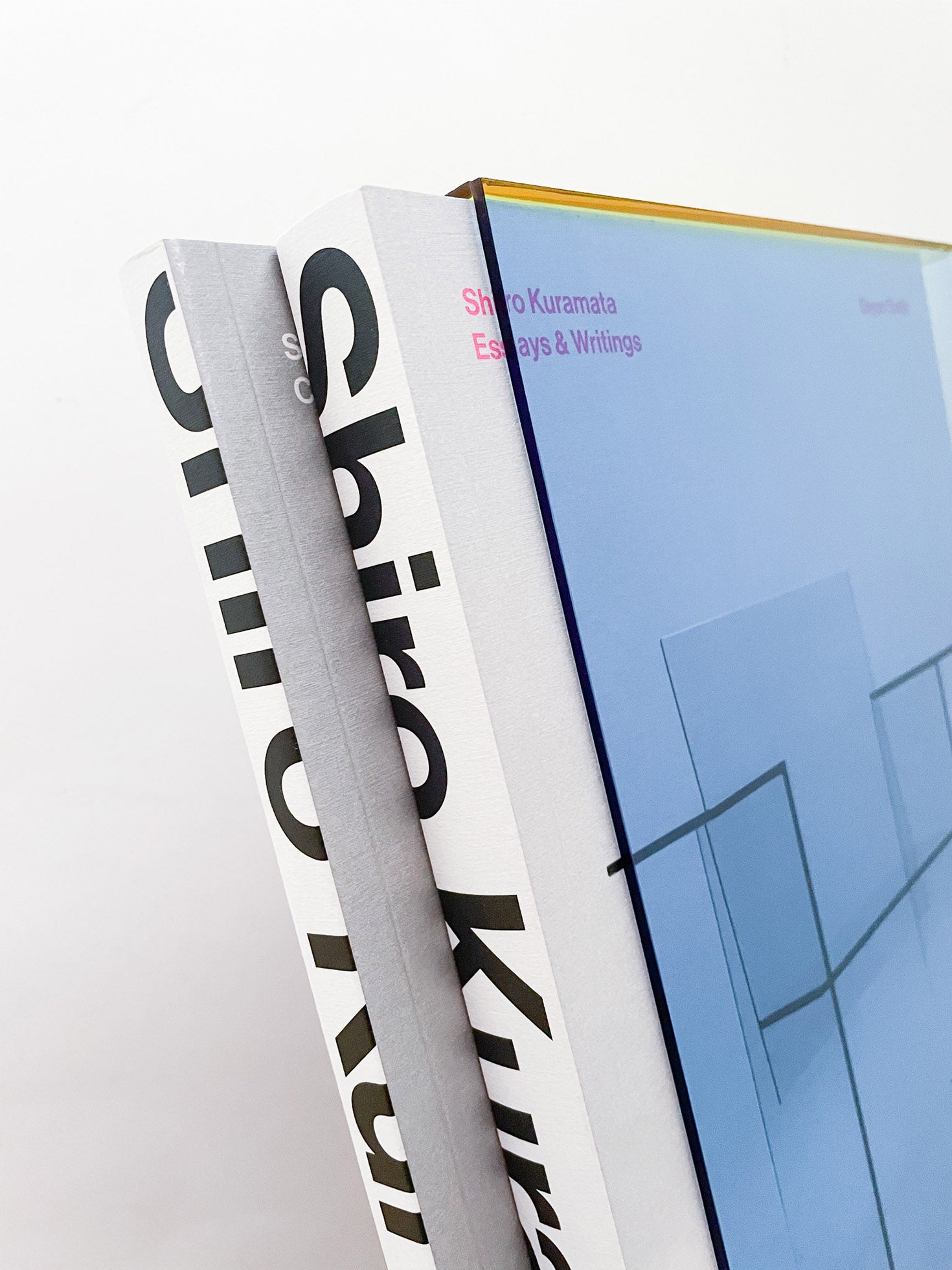 Shiro Kuramata - 本 屋 青 旗 Ao-Hata Bookstore