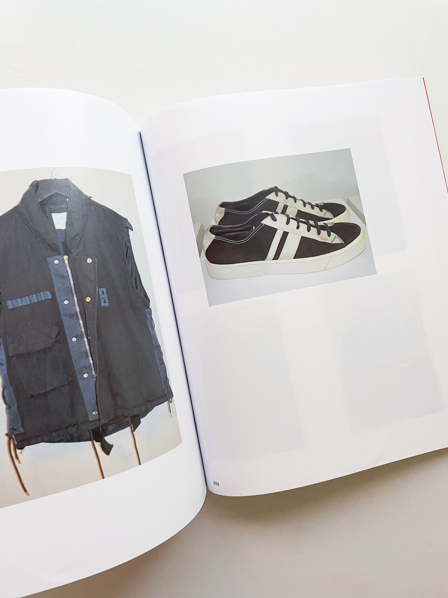 Helmut Lang Archive Dispersed by Joakim Andreasson - 本屋青旗 Ao