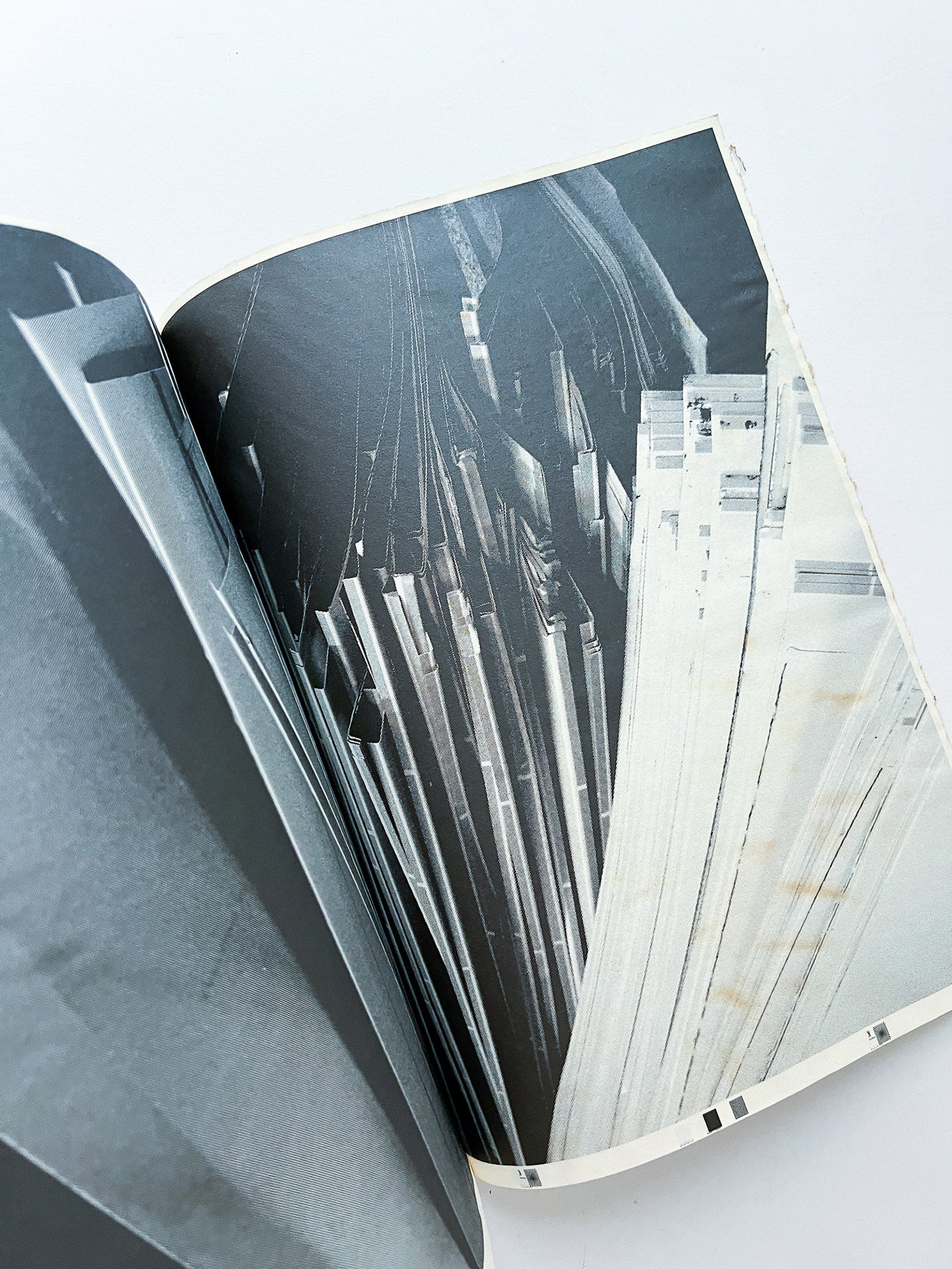 GUERRILLAZINE No.4: Urban Poetry – The Beauty of the Ordinary