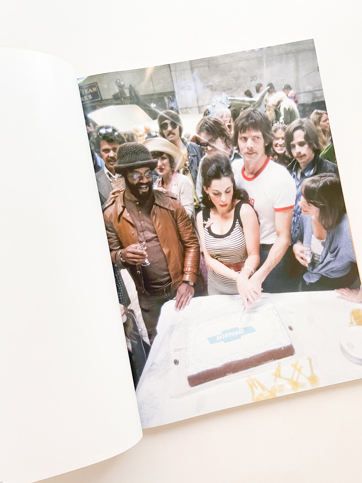 ACT LIKE YOU KNOW ME / Pippa Garner