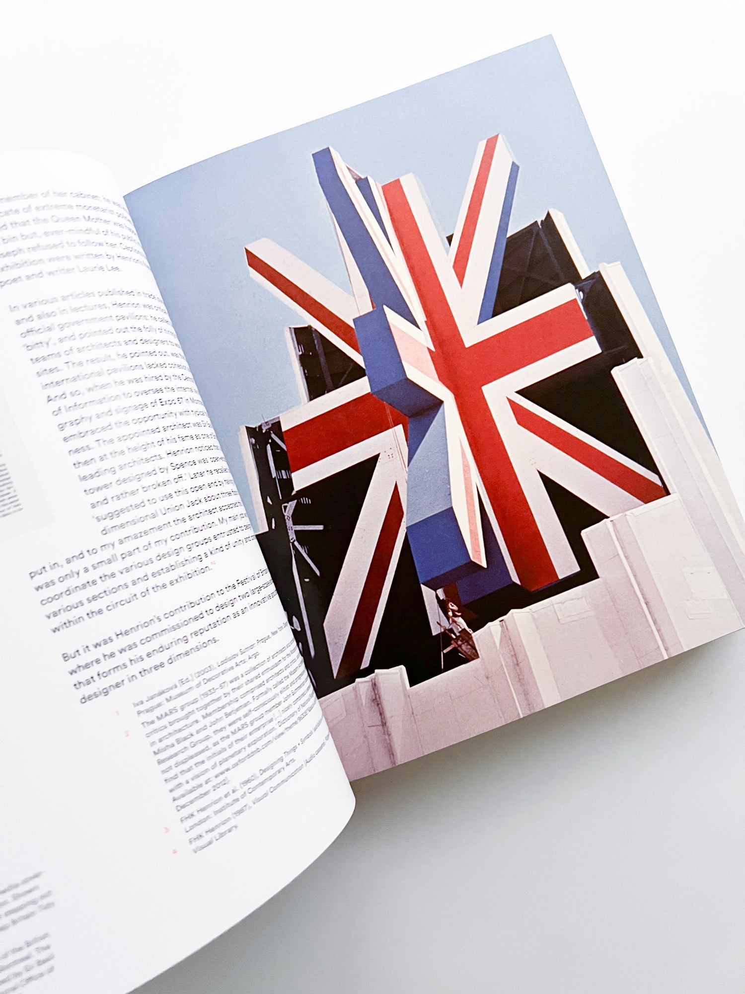 The Complete Designer / FHK Henrion