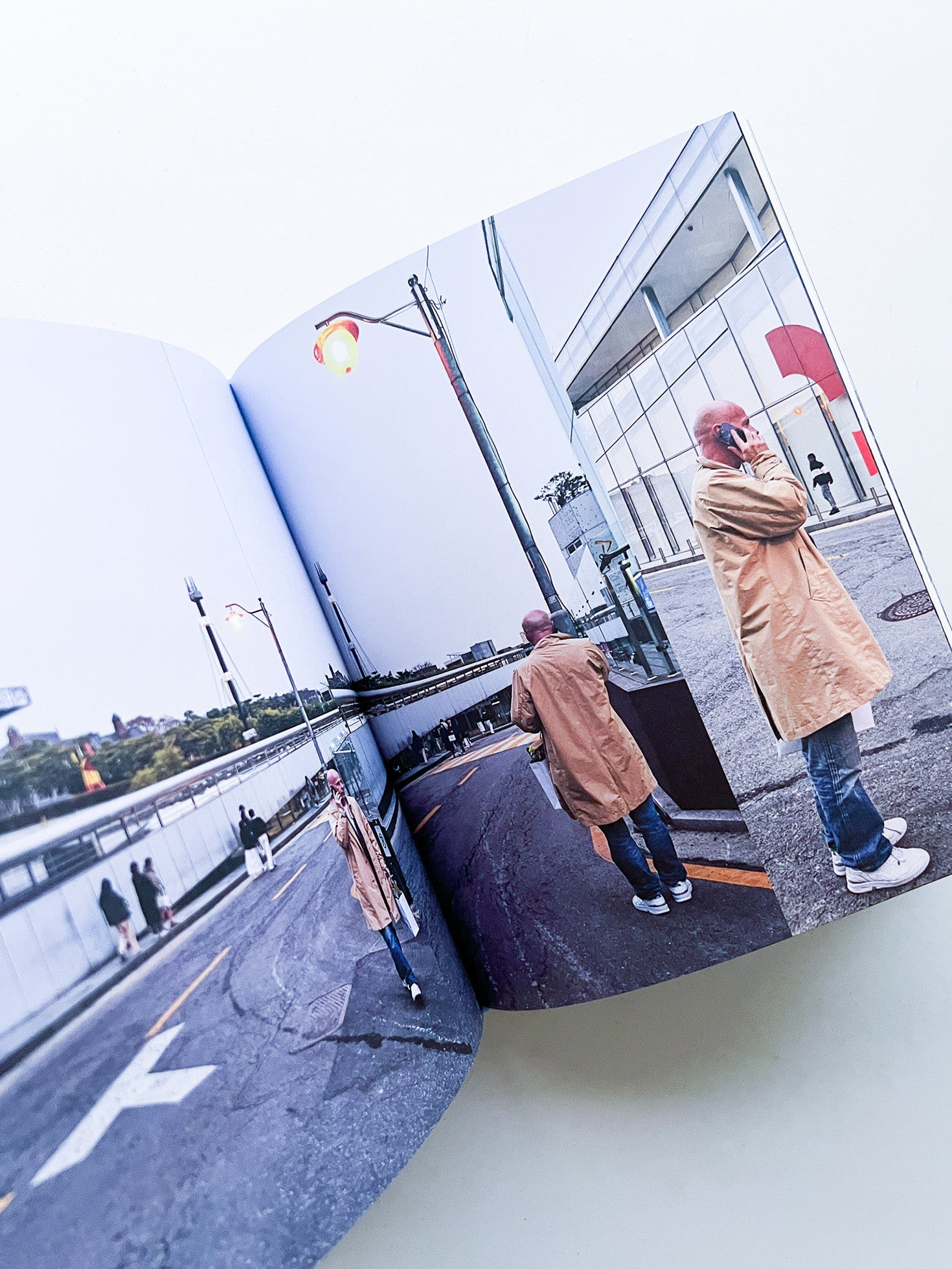 VOICES / Philippe Parreno