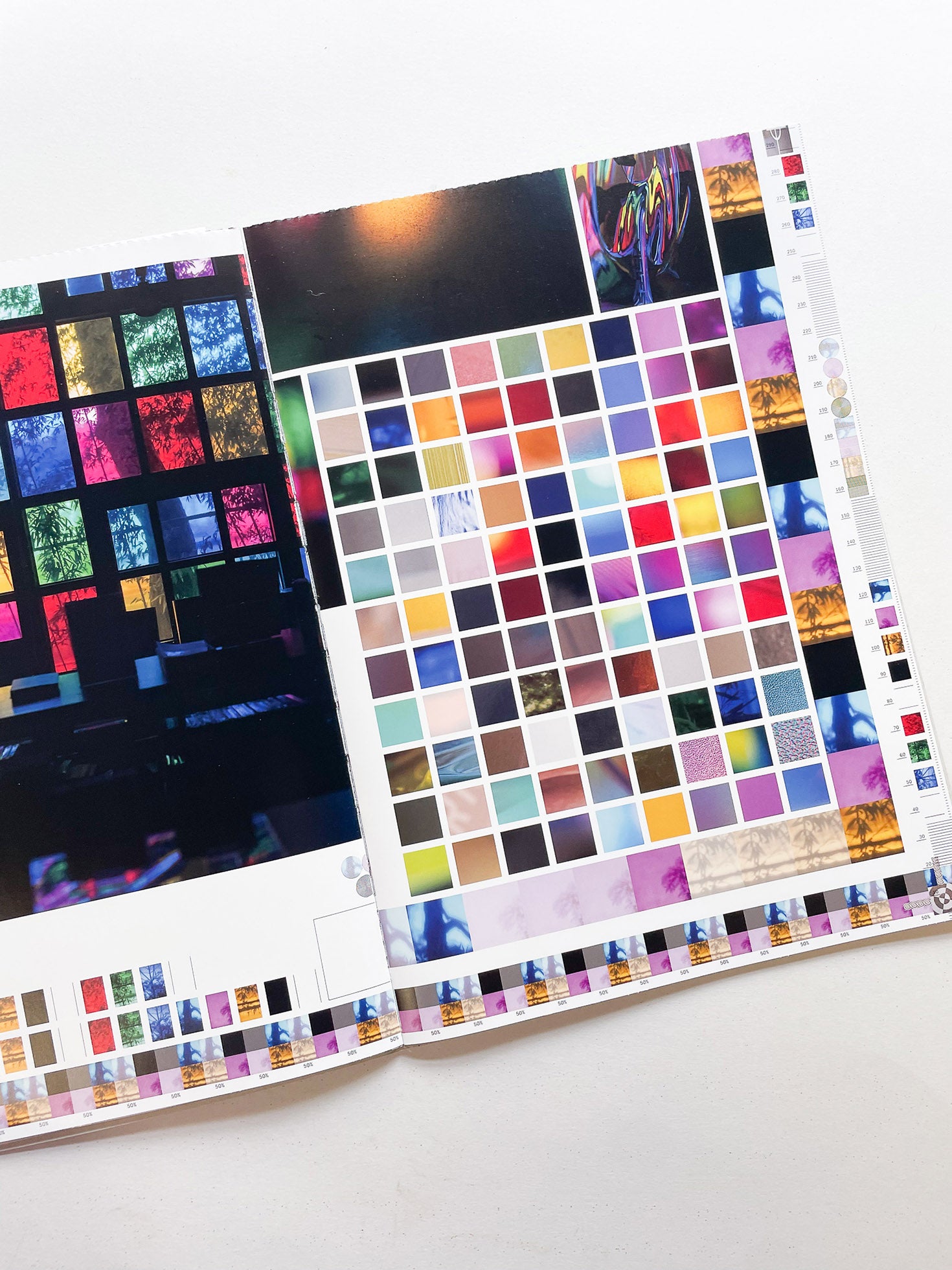 MMCA Artbook × Shin Shin × Sungsoo Park: Window Project