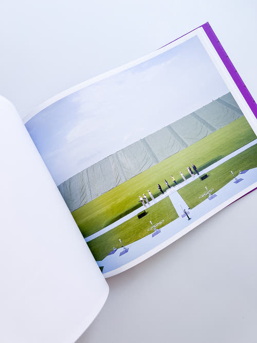 Arena Take 1: Facing the Spectacle / Sebastian Wells