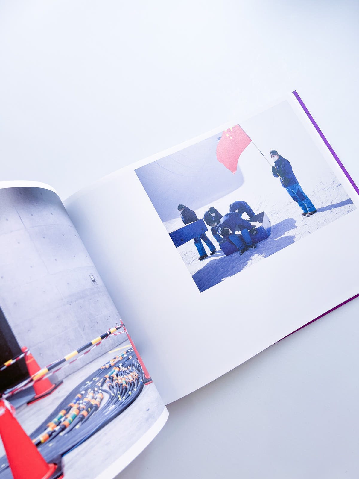 Arena Take 1: Facing the Spectacle / Sebastian Wells