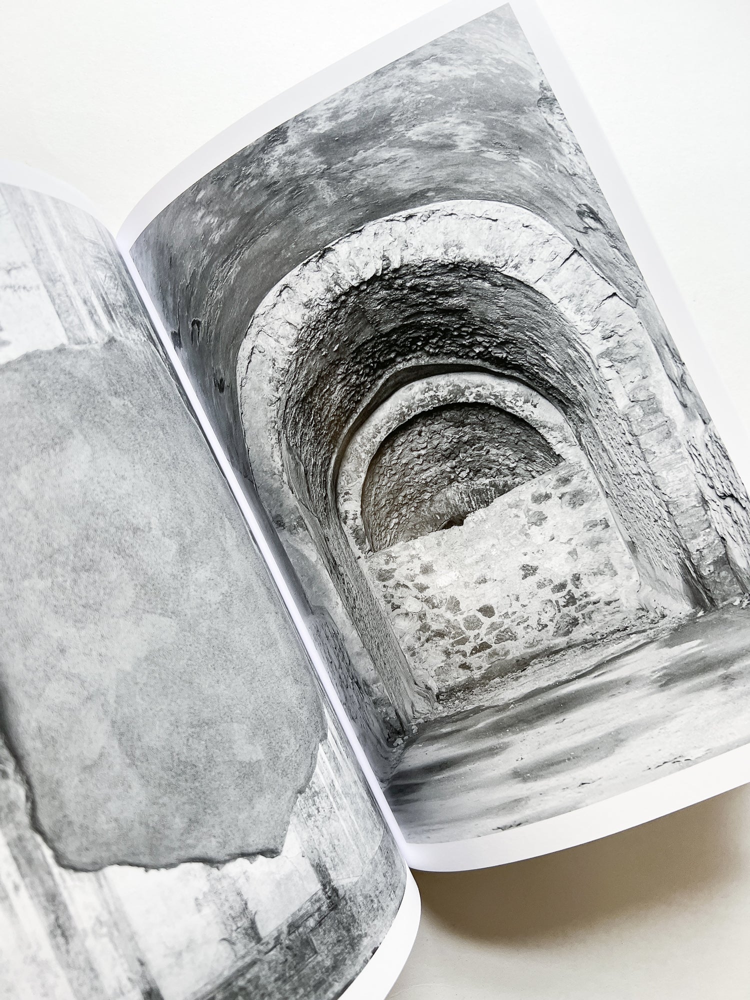 THE PALACE / Mårten Lange [SIGNED]