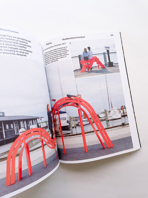 Living the City Of Cities, People and Stories / Lukas Feireiss, Tatjana Schneider, TheGreenEyl