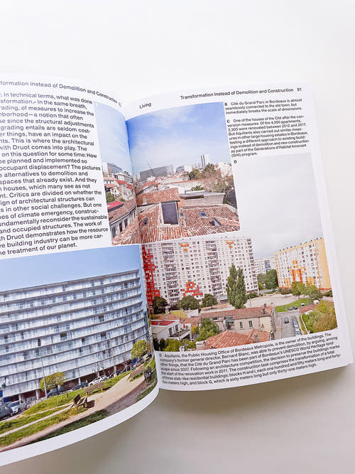 Living the City Of Cities, People and Stories / Lukas Feireiss, Tatjana Schneider, TheGreenEyl