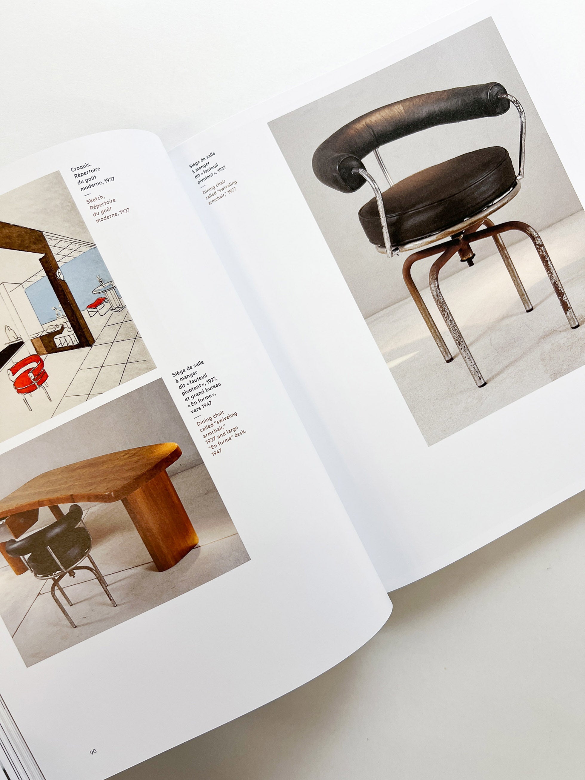 LIVING WITH CHARLOTTE PERRIAND / Charlotte Perriand - 本屋青旗 Ao
