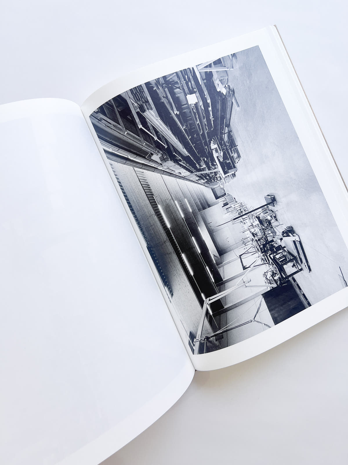 Studio Snapshots / Mark Manders