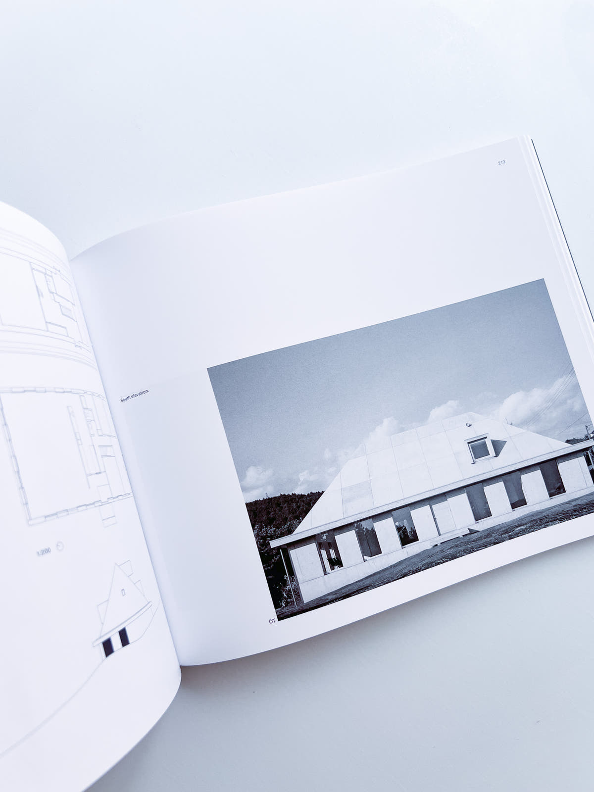 TRAVERSING THE HOUSE AND THE CITY / Kazuo Shinohara