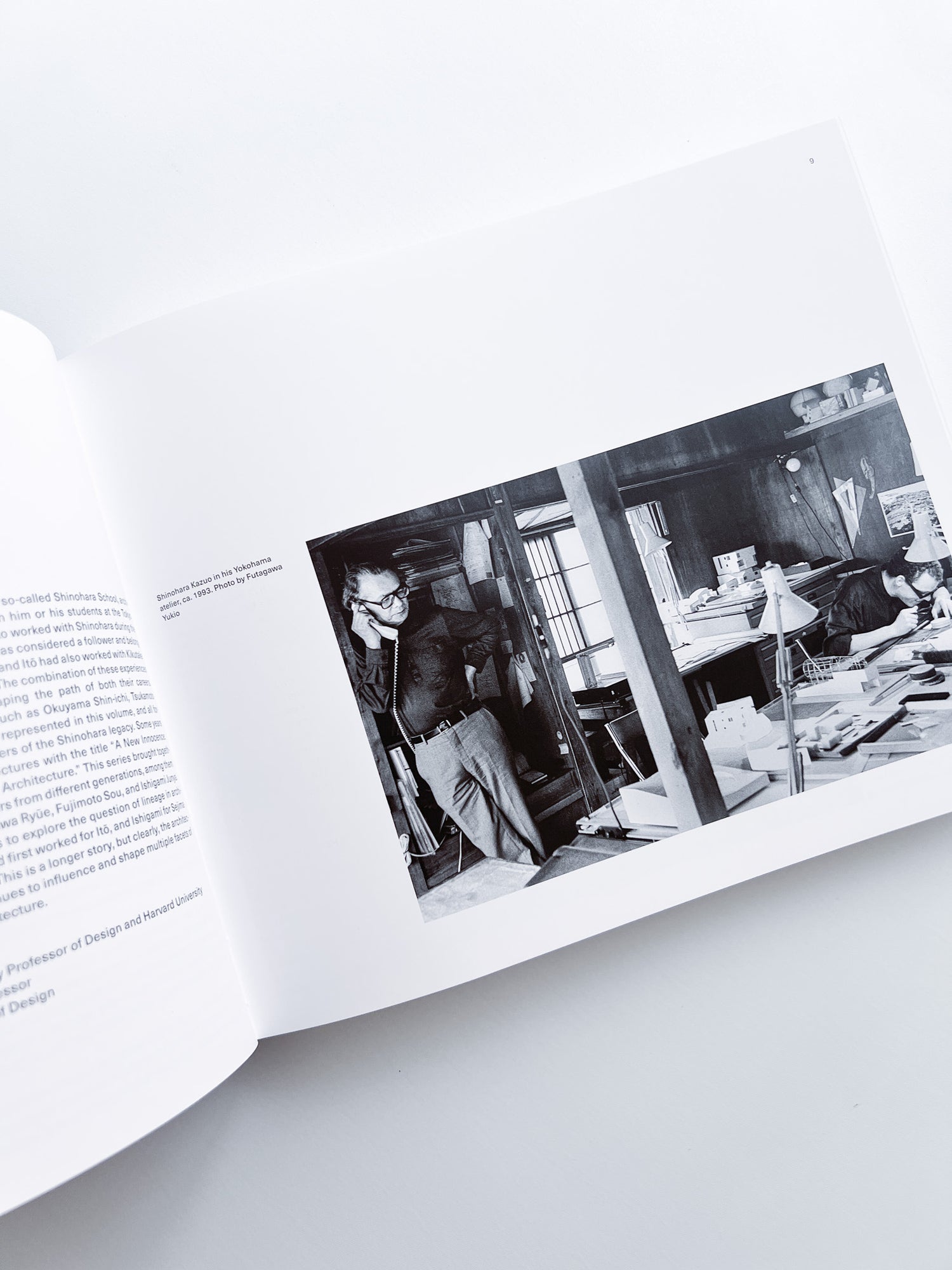 TRAVERSING THE HOUSE AND THE CITY / Kazuo Shinohara - 本屋青旗 Ao