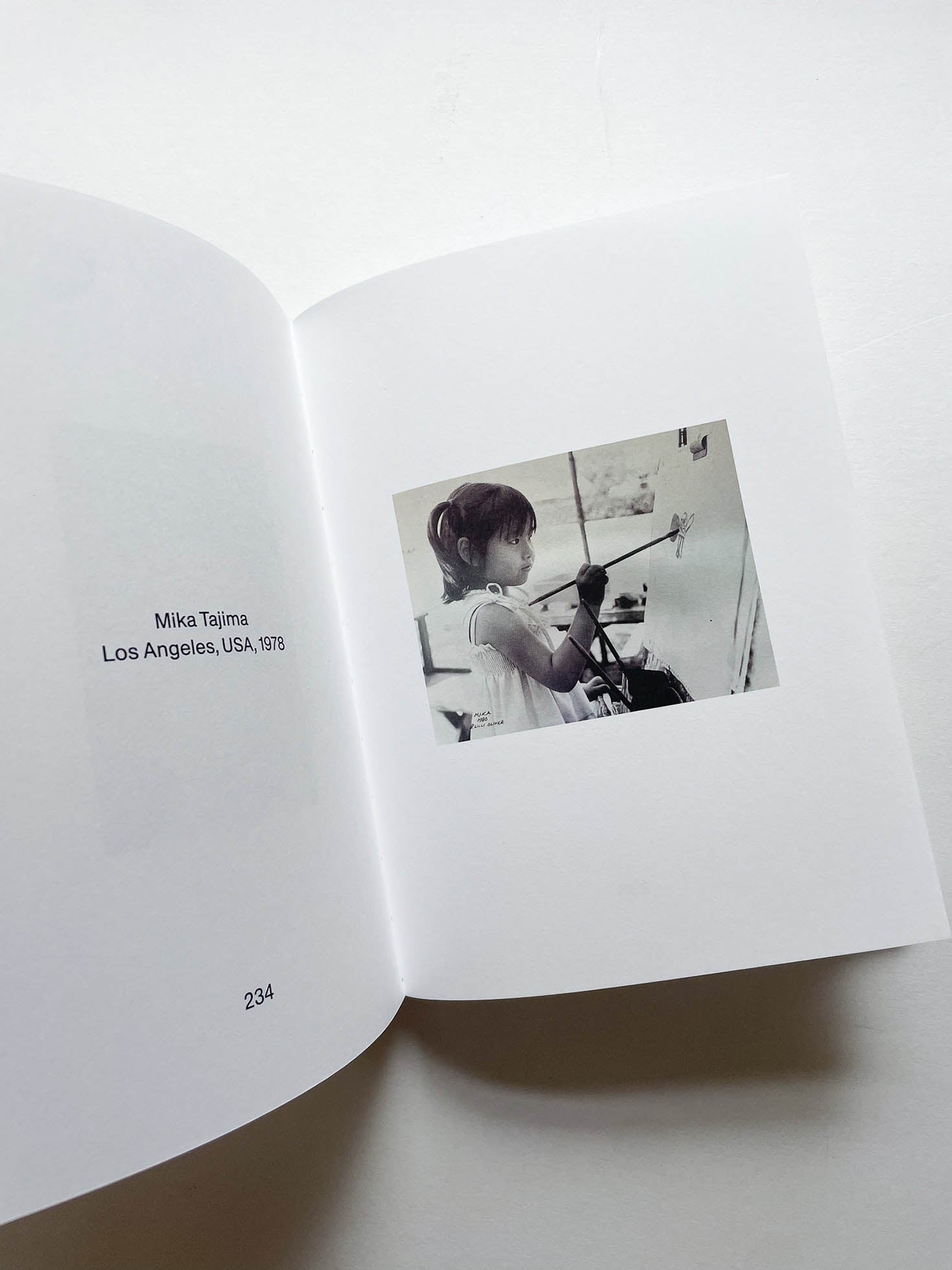 Artists at 5 / Ryan Gander