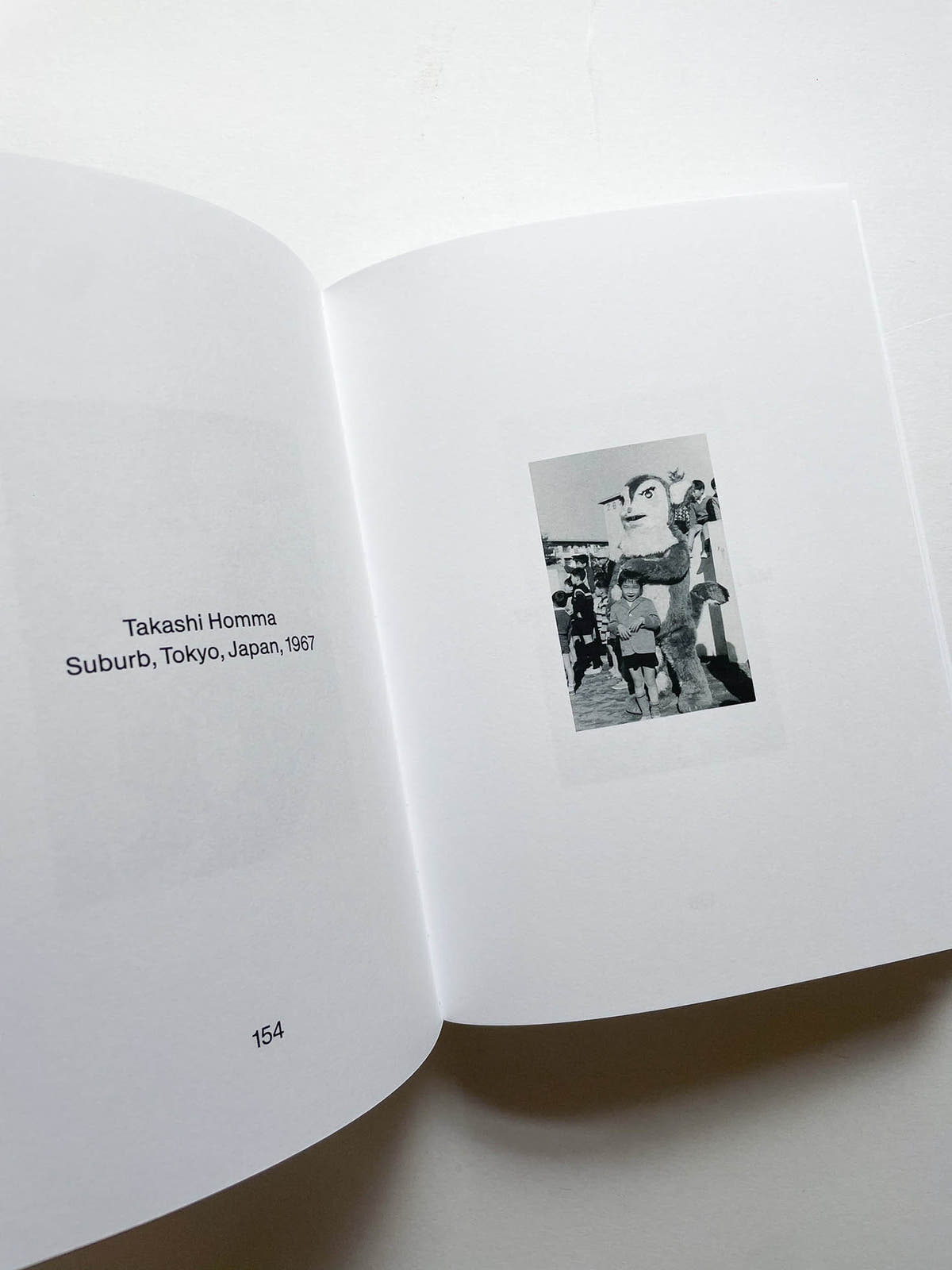 Artists at 5 / Ryan Gander