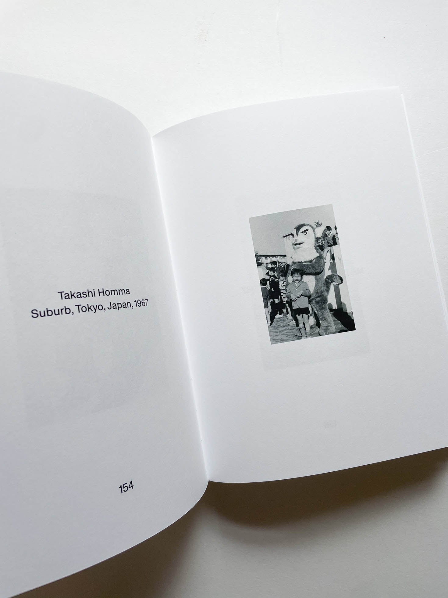 Artists at 5 / Ryan Gander