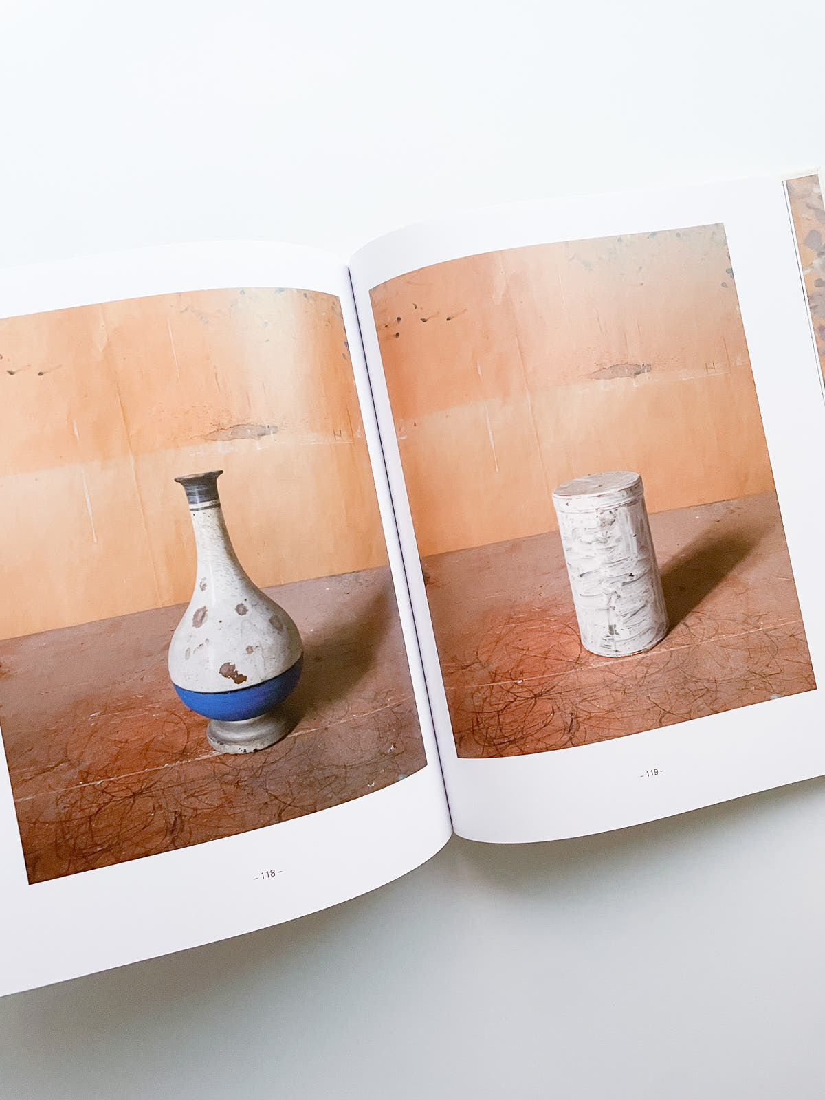 MORANDI'S OBJECTS. THE COMPLETE ARCHIVE OF CASA MORANDI / Joel Meyerowitz