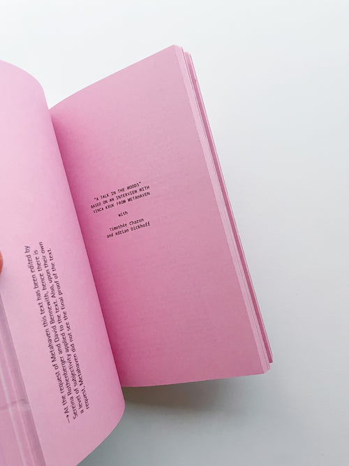 Questions? Looking for answers in the middle of somewhere / David Bennewith, Sereina Rothenberger