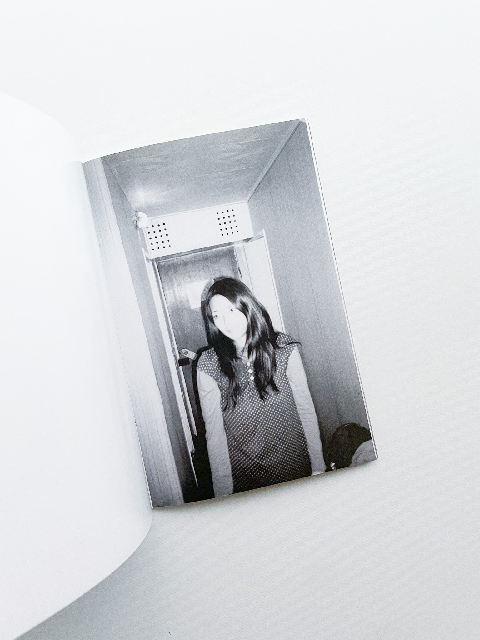 300部限定 ola rindal A DAY IN THE LIFE OF A Day in the Life of / Ola Rindal - 本屋青旗 Ao-Hata Bookstore