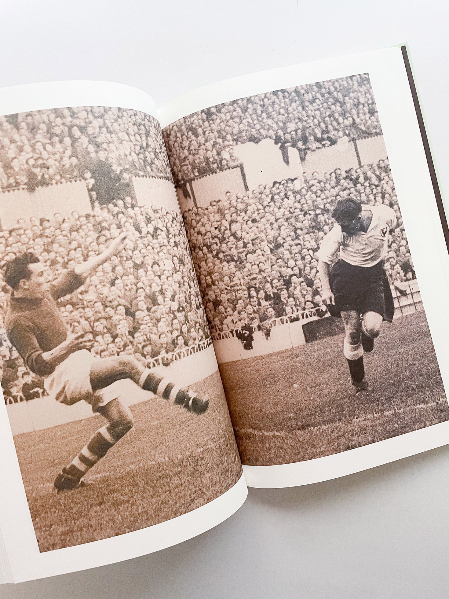 Muddy Dance / Erik Kessels